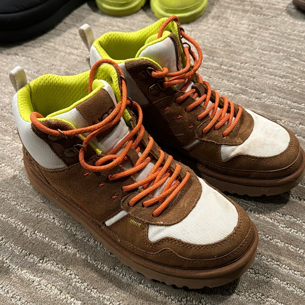 UGG Highland Hi Heritage Sneaker